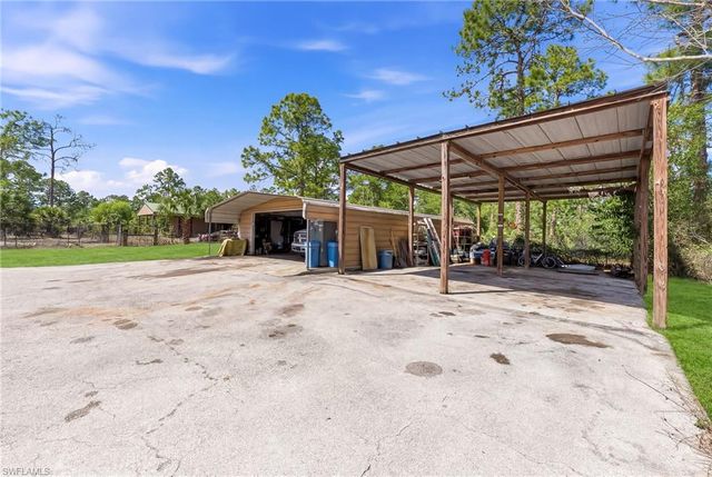 2821 24th AVE NE, Naples, FL 34120