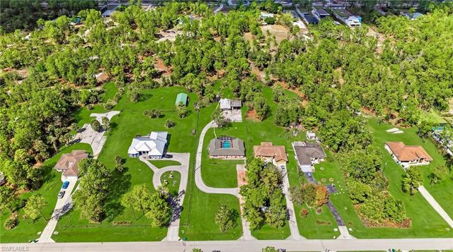 2821 24th AVE NE, Naples, FL 34120