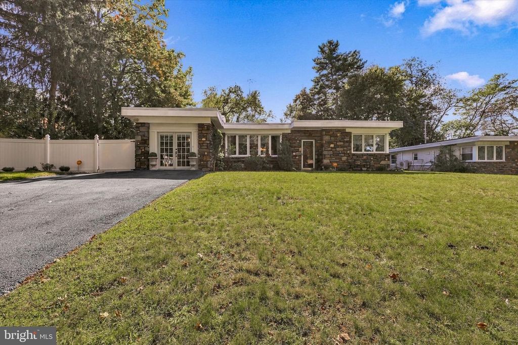 716 MARTENS LN, SPRINGFIELD, PA 19064 — photo 2