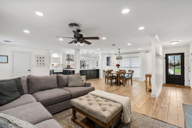 2314 Droxford Drive, Houston, TX 77008