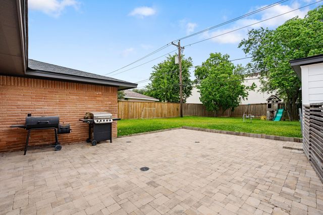 2314 Droxford Drive, Houston, TX 77008