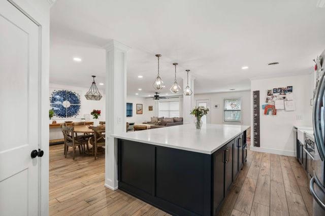 2314 Droxford Drive, Houston, TX 77008