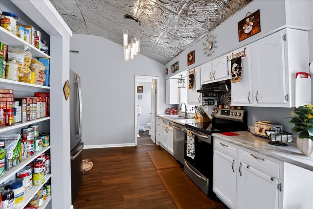 402 N Noble Street, Greenfield, IN 46140