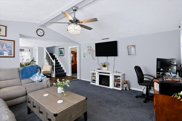 402 N Noble Street, Greenfield, IN 46140