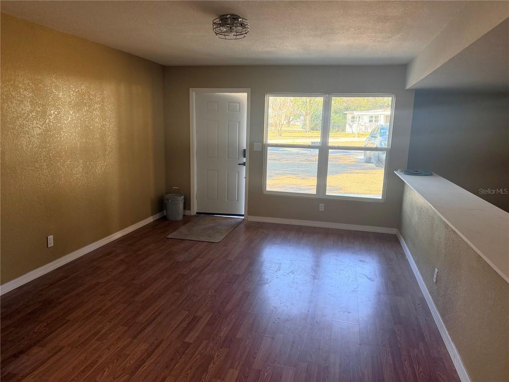 Image 13 of property listing at 1890 E VALENCIA DRIVE, Bartow, FL 33830