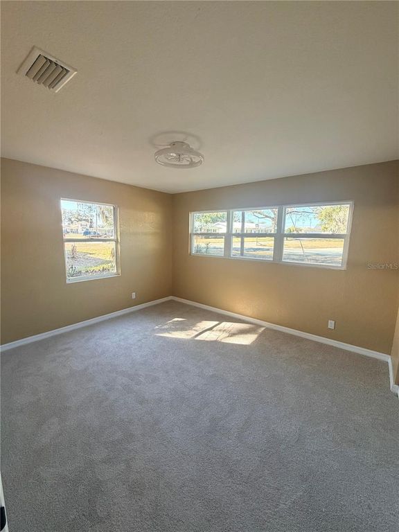 Image 19 of property listing at 1890 E VALENCIA DRIVE, Bartow, FL 33830