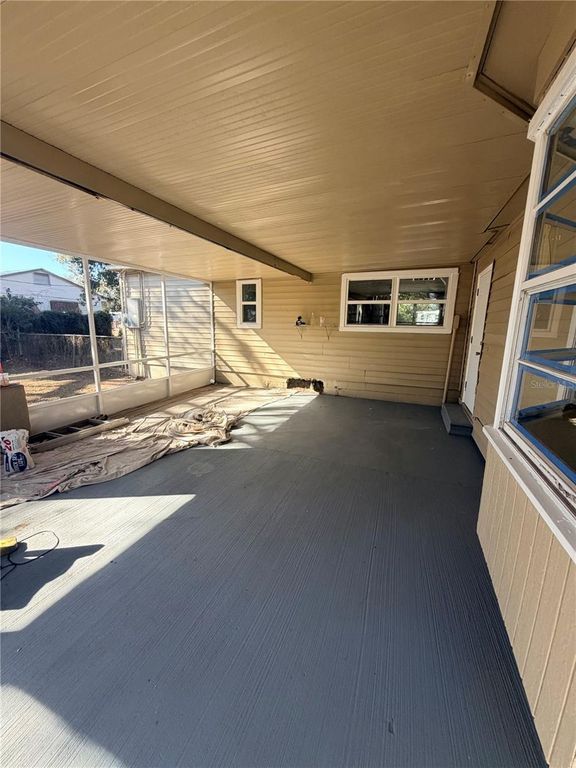 Image 26 of property listing at 1890 E VALENCIA DRIVE, Bartow, FL 33830