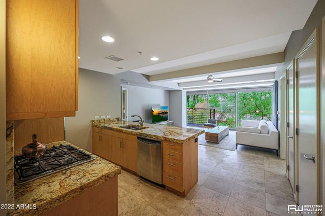 7117 E RANCHO VISTA Drive 2004, Scottsdale, AZ 85251