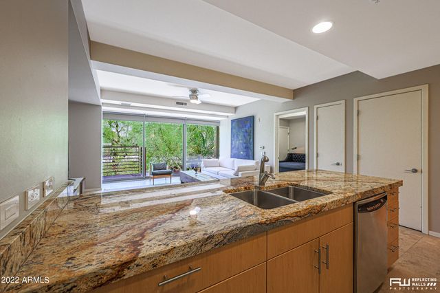 7117 E RANCHO VISTA Drive 2004, Scottsdale, AZ 85251