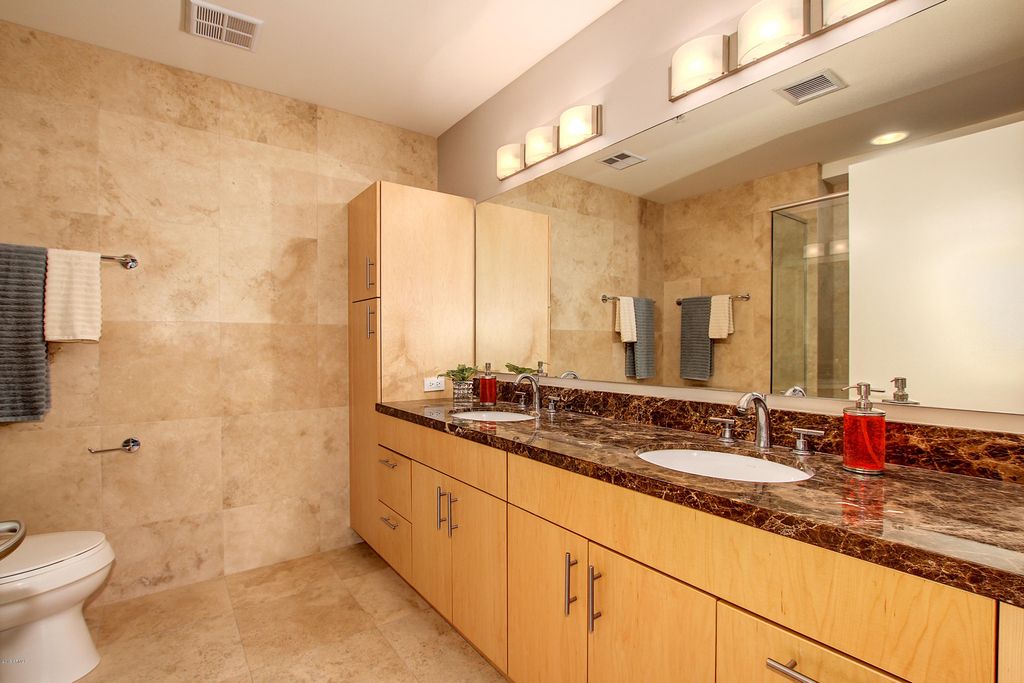 7117 E RANCHO VISTA Drive 2004, Scottsdale, AZ 85251