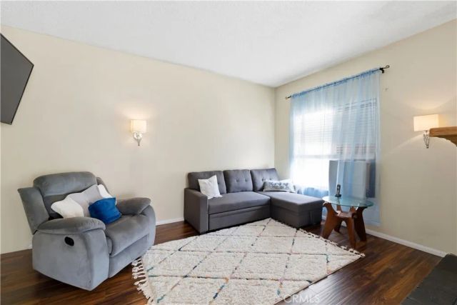 42339 Round Hill, Lancaster, CA 93536