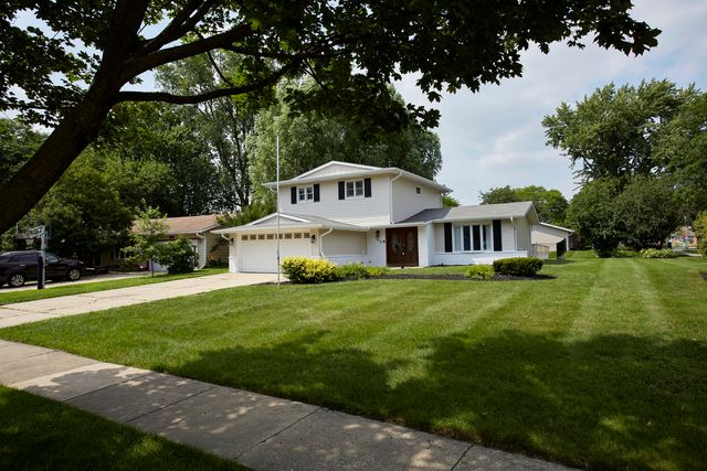 502 Hingham Lane, Schaumburg, IL 60193