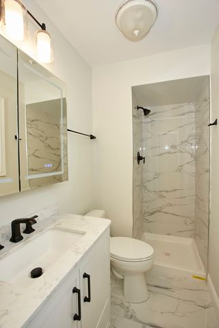 502 Hingham Lane, Schaumburg, IL 60193