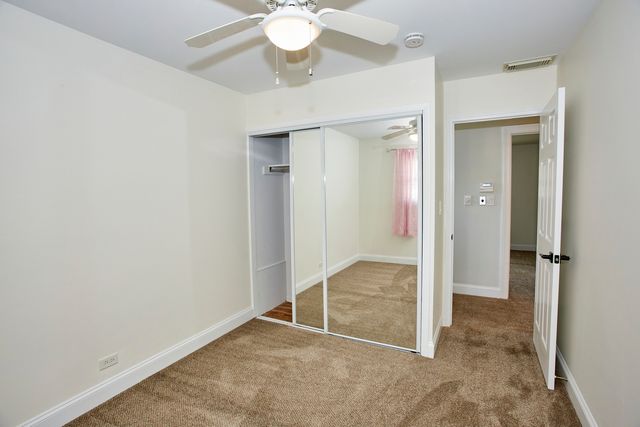 502 Hingham Lane, Schaumburg, IL 60193