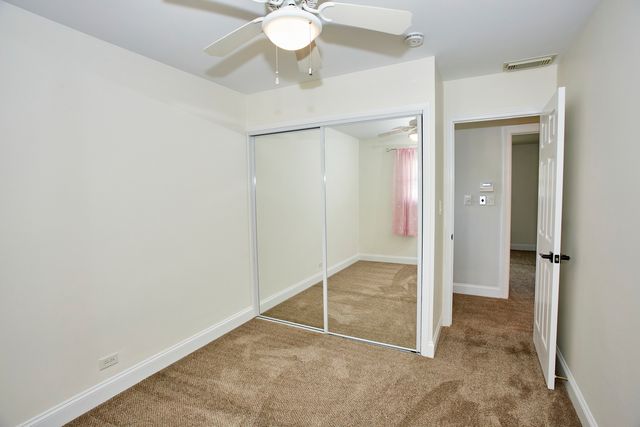 502 Hingham Lane, Schaumburg, IL 60193