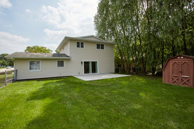 502 Hingham Lane, Schaumburg, IL 60193