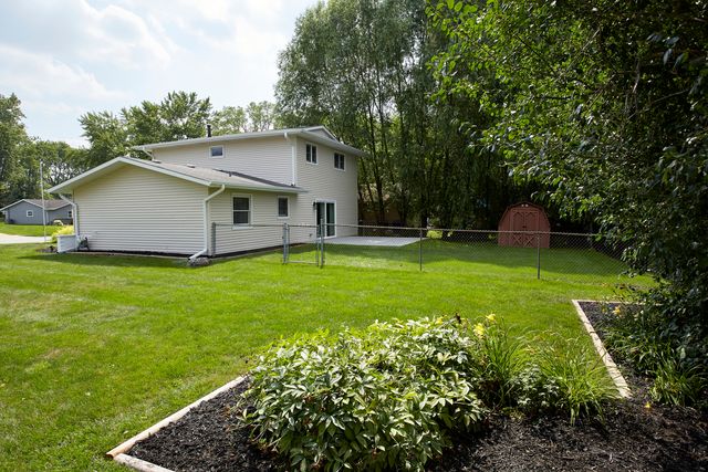 502 Hingham Lane, Schaumburg, IL 60193
