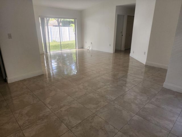 13955 Langley Place, Davie, FL 33325