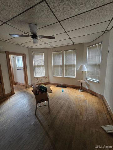 117 S Iroquois Street, Laurium, MI 49913