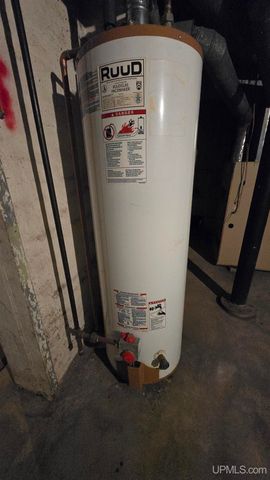 117 S Iroquois Street, Laurium, MI 49913