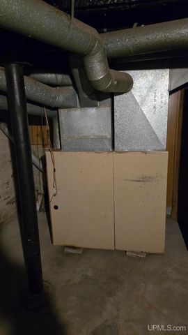 117 S Iroquois Street, Laurium, MI 49913