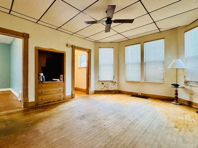 117 S Iroquois Street, Laurium, MI 49913