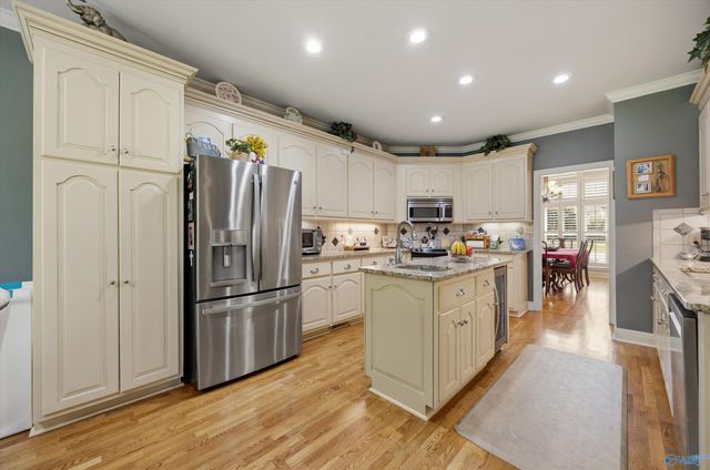 24893 Deer Ridge Lane, Athens, AL 35613