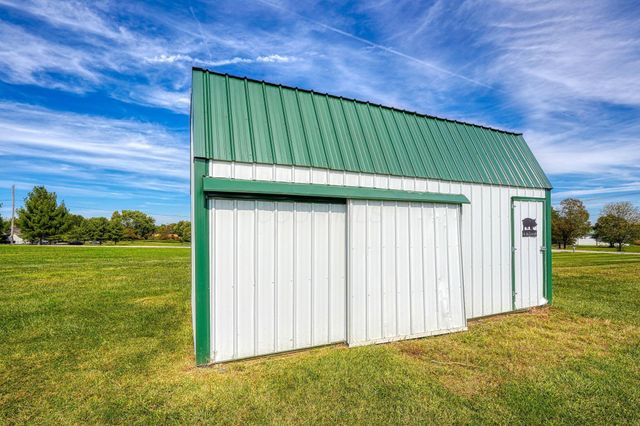 1502 Leonard Road NW, Baltimore, OH 43105