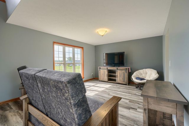 1502 Leonard Road NW, Baltimore, OH 43105