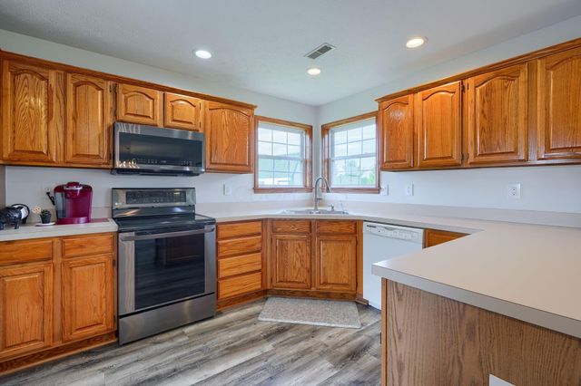 1502 Leonard Road NW, Baltimore, OH 43105