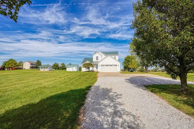 1502 Leonard Road NW, Baltimore, OH 43105