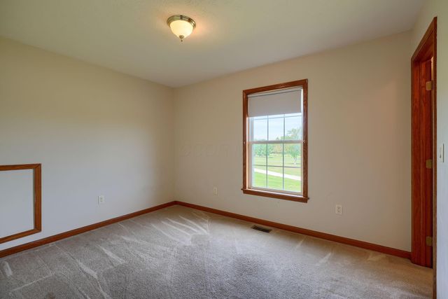 1502 Leonard Road NW, Baltimore, OH 43105