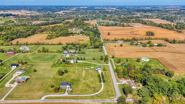 1502 Leonard Road NW, Baltimore, OH 43105