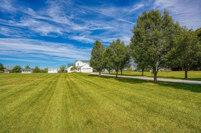 1502 Leonard Road NW, Baltimore, OH 43105