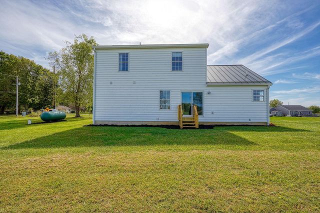 1502 Leonard Road NW, Baltimore, OH 43105