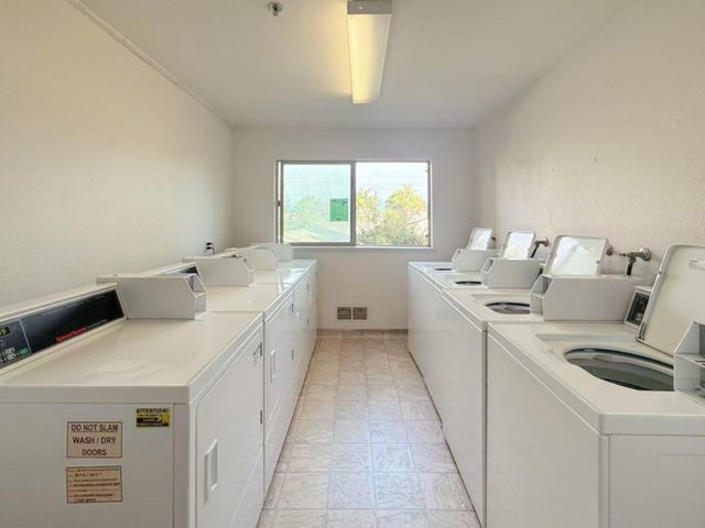 324 Catalpa Street 206, San Mateo, CA 94401