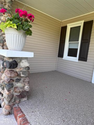 6281 Lindsey Road, China Twp, MI 48054