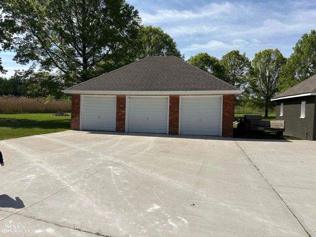 6281 Lindsey Road, China Twp, MI 48054
