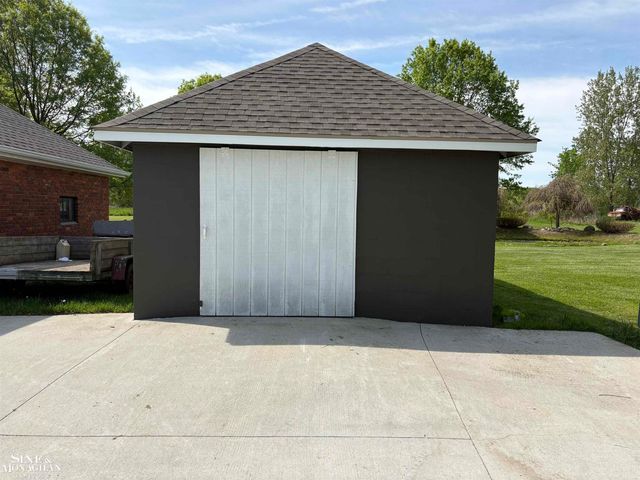 6281 Lindsey Road, China Twp, MI 48054