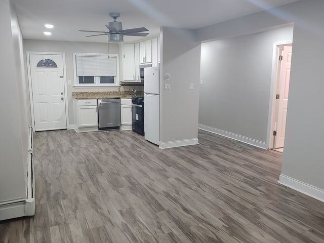 6969 N Ashland Boulevard 104, Chicago, IL 60626