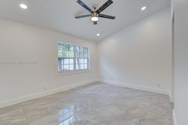 10791 SW 10th Place 0, Davie, FL 33324