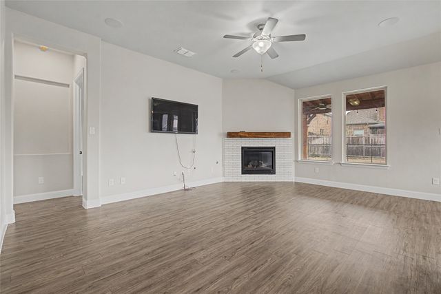 2215 Stanhill Drive, Corinth, TX 76210