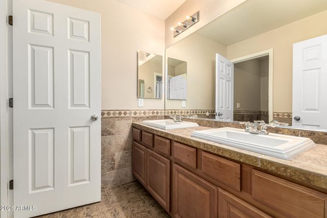 11051 E SEBRING Avenue, Mesa, AZ 85212