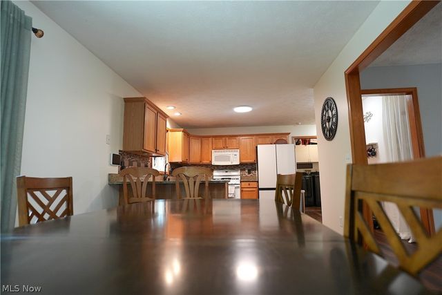 5856 Ridgeview Boulevard, North Ridgeville, OH 44039