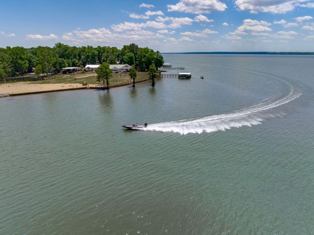 1184 Bridgeview Lane, Summerton, SC 29148
