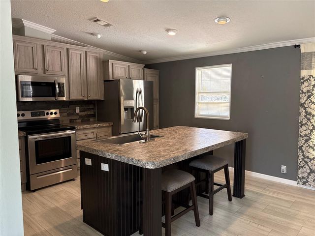 11801 BRUIN DRIVE, New Port Richey, FL 34654