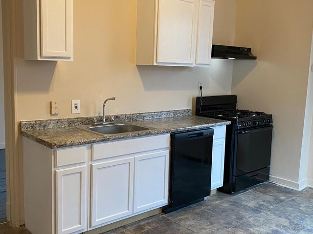 3424 Kensington Place, Cincinnati, OH 45205