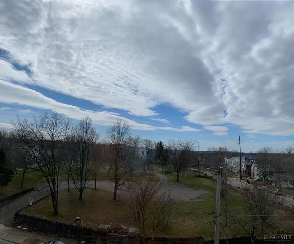 3424 Kensington Place, Cincinnati, OH 45205