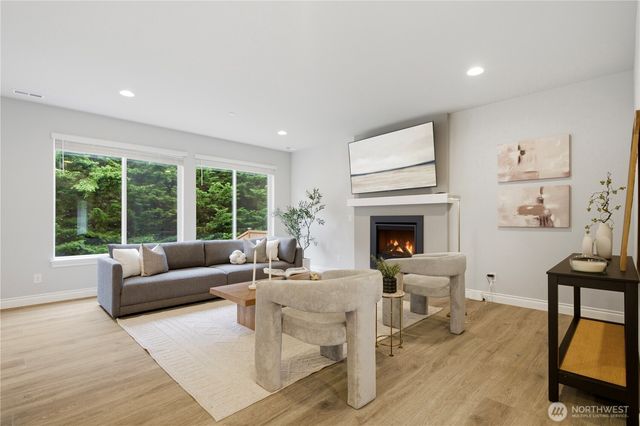 6331 SE 5th Place, Renton, WA 98059