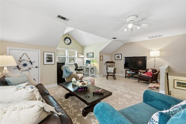 2511 Salcedo Avenue, Savannah, GA 31406